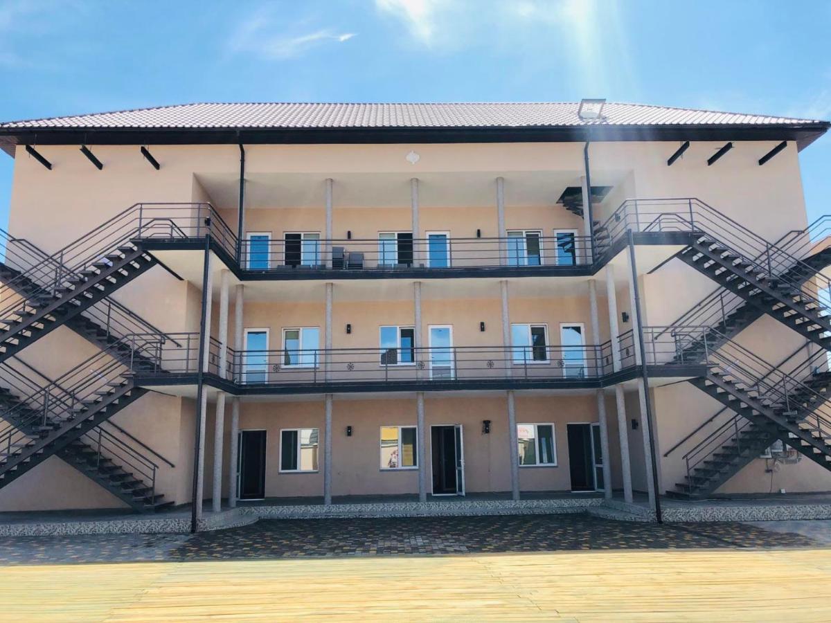 Rapana Hotel Zatoka Exterior foto